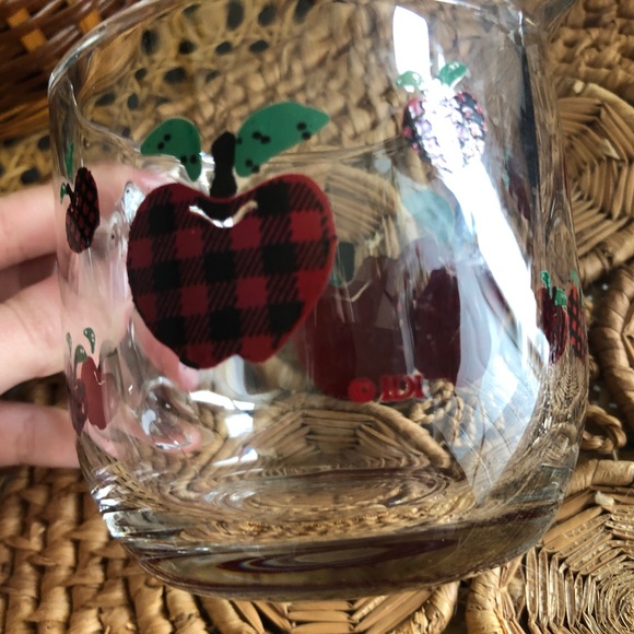 Anchor Hocking Plaid Apple Creamer & Juice Glass Set - Picture 7 of 15